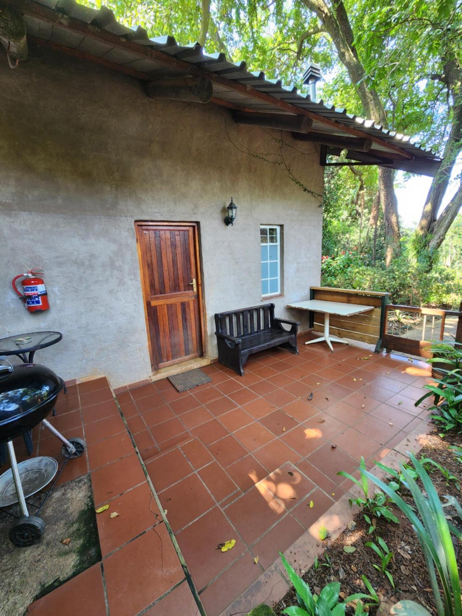 Softwaters Guesthouse Cottages Луис-Тричард Экстерьер фото